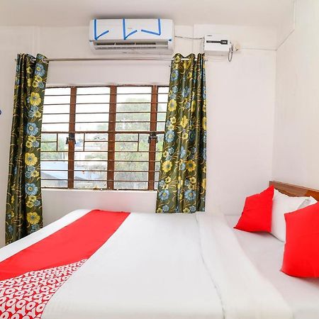 Oyo 40893 Hotel Lotus Guwahati Dış mekan fotoğraf