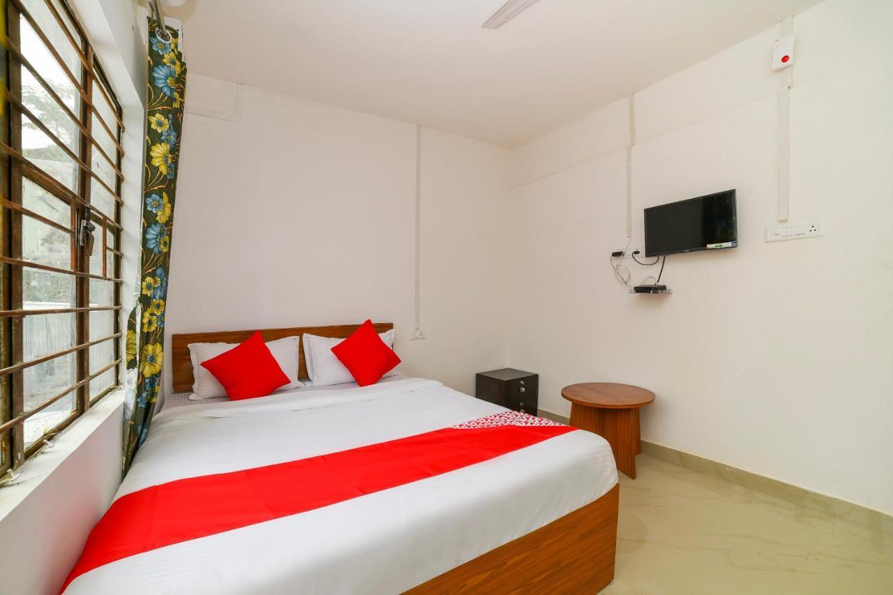 Oyo 40893 Hotel Lotus Guwahati Dış mekan fotoğraf