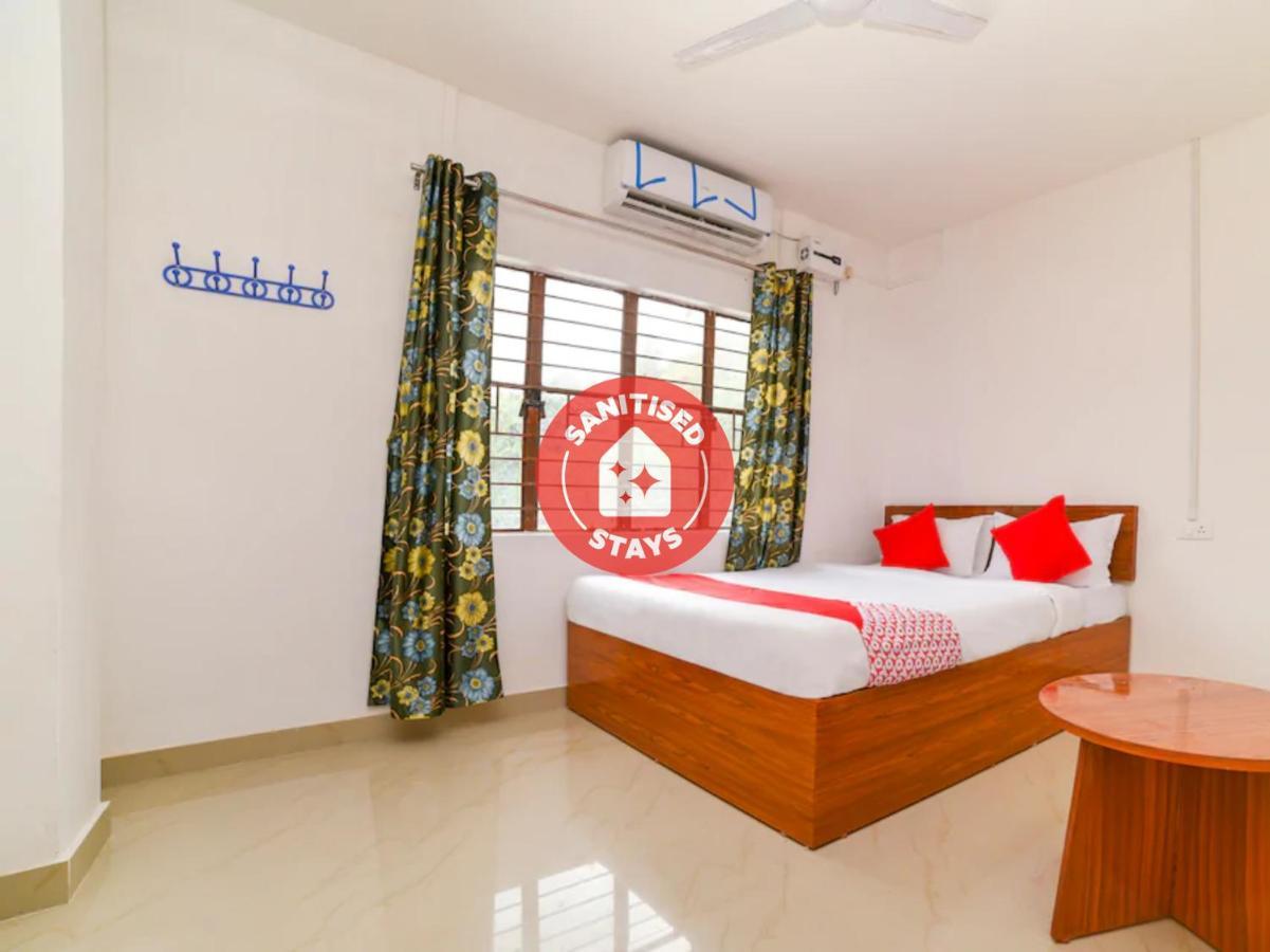 Oyo 40893 Hotel Lotus Guwahati Dış mekan fotoğraf