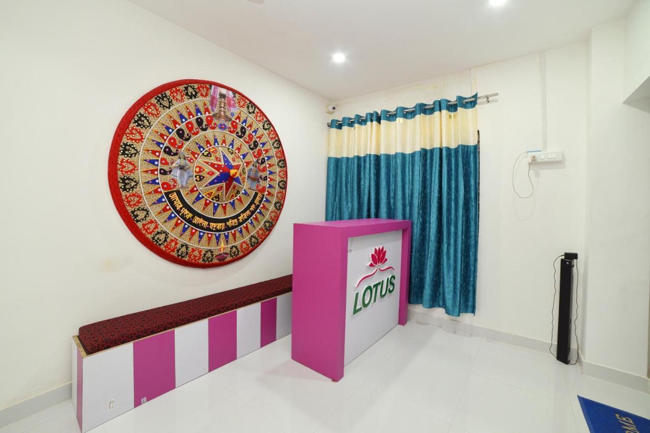 Oyo 40893 Hotel Lotus Guwahati Dış mekan fotoğraf